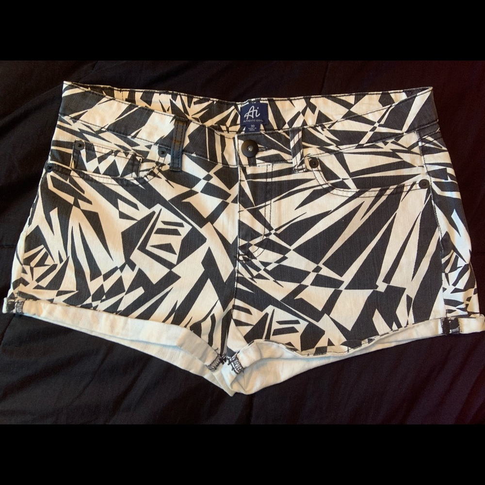 Authentic Icon Jean shorts size 30